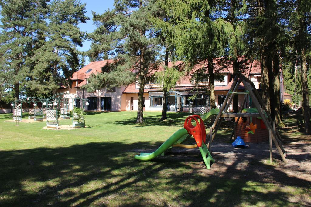 Hotel Restaurant Logis La Meridienne Anglards de Saint Flour Eksteriør bilde