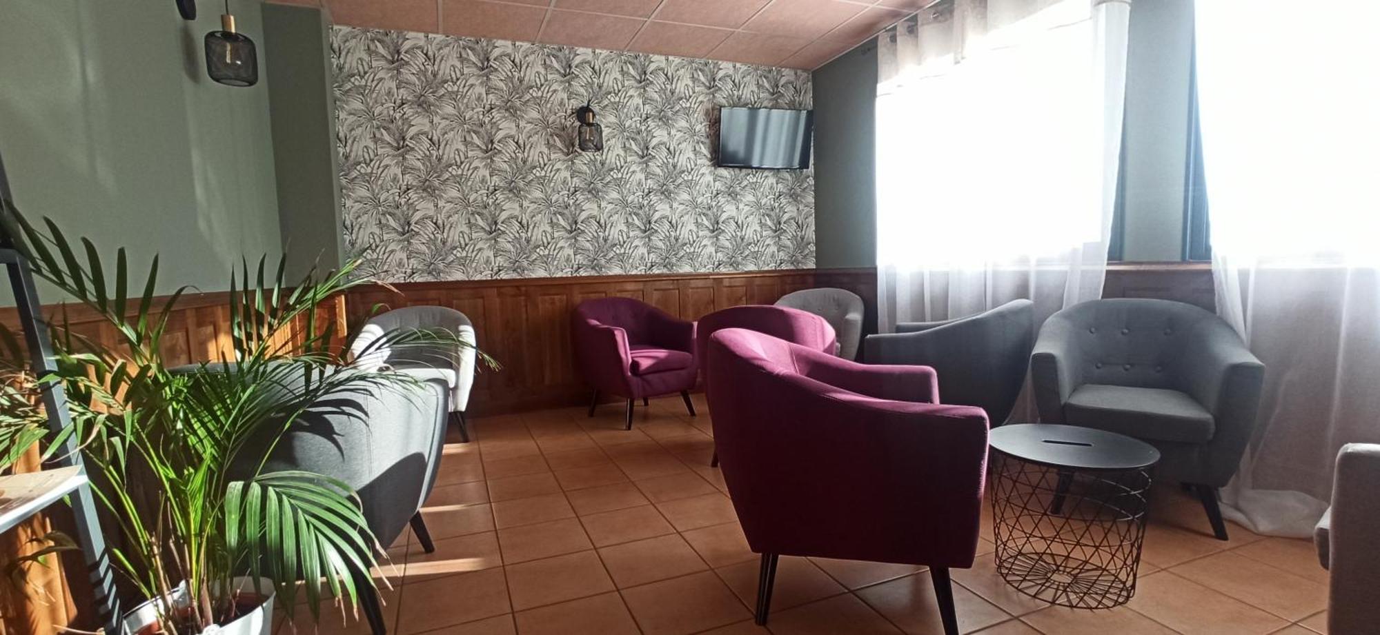 Hotel Restaurant Logis La Meridienne Anglards de Saint Flour Eksteriør bilde